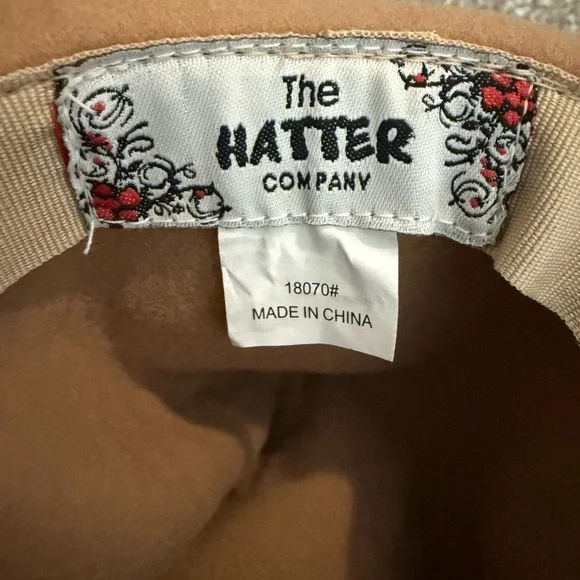 ✨3 for $25✨ Tan Wide-Brimmed Floppy Hat - Picture 3 of 3